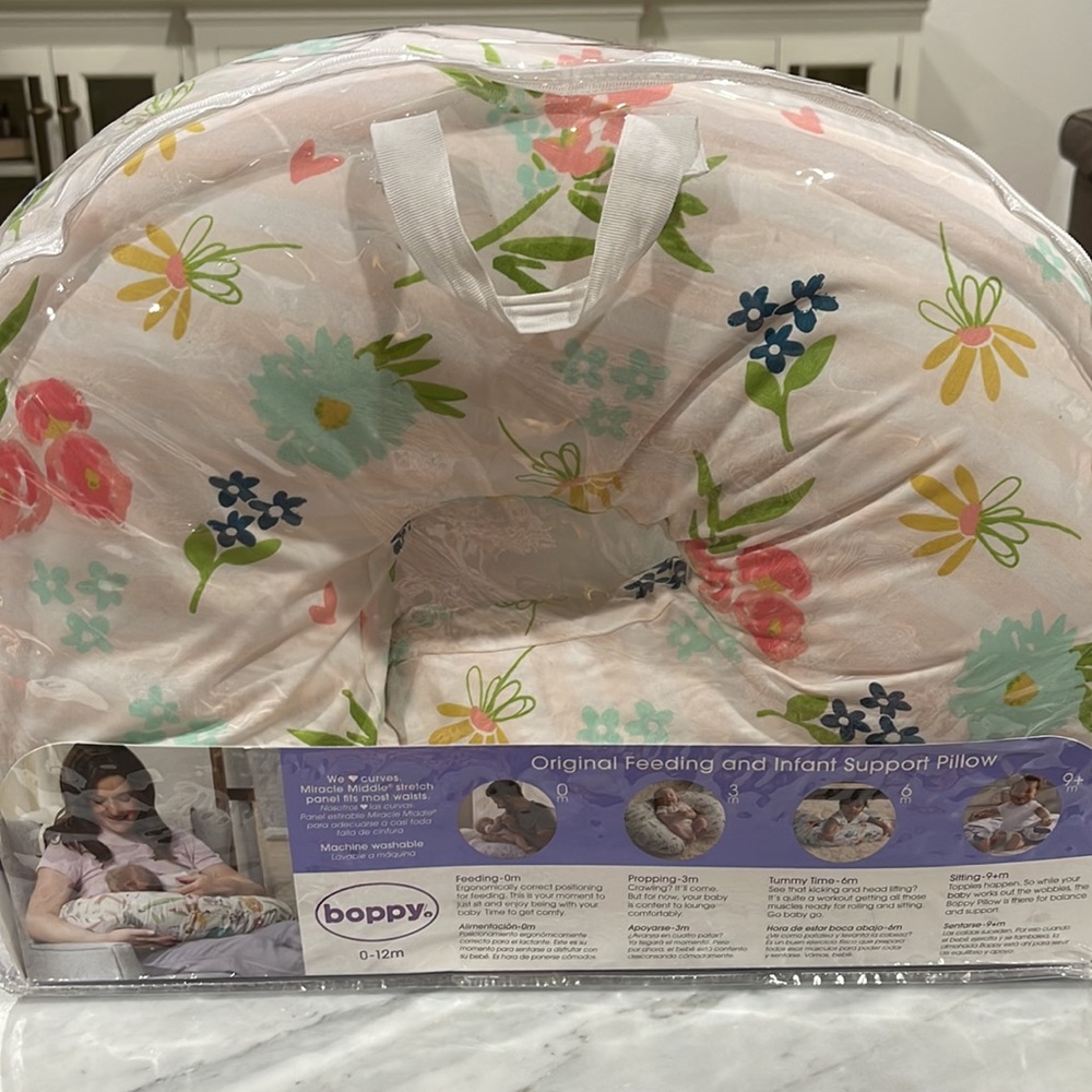 Feeding Pillow View 3